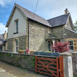 Old School B & B, hotel a Llandysul
