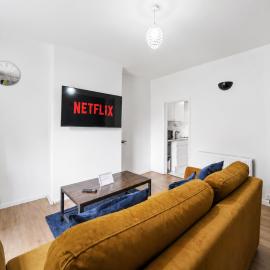 Modern Serviced Accommodation Norbury