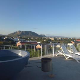 Sea the Fairway - Self Catering Holiday House in Kleinbaai