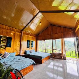 Wooden House Happiness Authentic Dao Village Escape، فندق في Tả Van