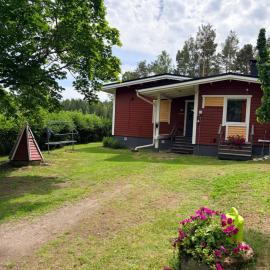 Sivupelto Tilan Talo, Hotel in Vähä-Rahi