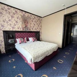 Hotel Ambasador Iasi, ξενοδοχείο σε Valea Lupului
