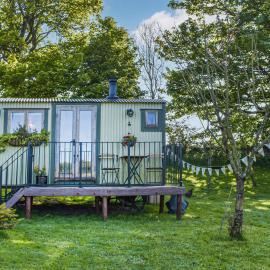 Shepherds Hut - Ukc6774, Hotel in Llanallgo