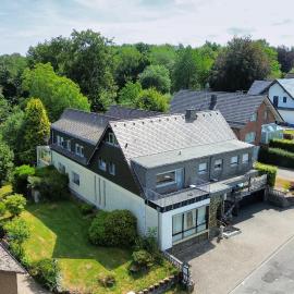 Groepsverblijf Aquarium - Voor 20 met Sauna in Monschau