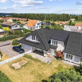 Beautiful family house, hotel en Linköping