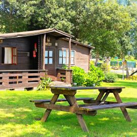 CAMPING A GRANDELLA, hotel in El Franco