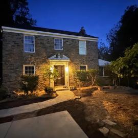 Elegant Stone House Close to Duke, hotel a Durham