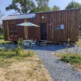 La tiny house, khách sạn ở Bissières