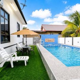 Anak Perantau Private Pool Family Stay Homestay