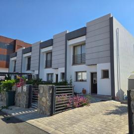 Villa West Park, Kyrenia, hotell i Kyrenia
