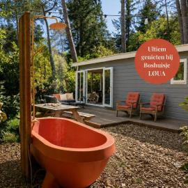 Romantisch boshuisje met privé buitenbad, hotel a Nunspeet