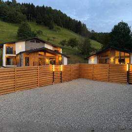Akacia Chalet, hotel a Moieciu de Jos
