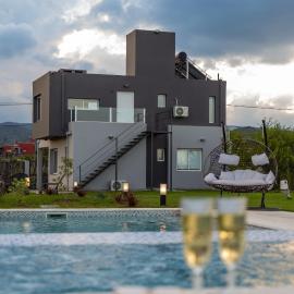 EnGracia Tu Casa De Montaña, hotel in Alta Gracia