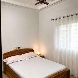 Chambre Meublée Avec Brasseur, hotel i Komé