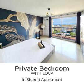 Private Sea View Rooms on Floor 16 in Shared Apartment - AC - Walk to Airport, hotel u Nici