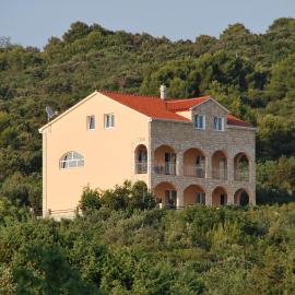 Villa Lunaris, hotelli kohteessa Maslinica