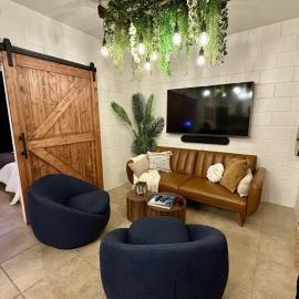 4 Min Walk to Beach and Restaurants, khách sạn ở Manhattan Beach