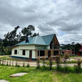 Cabaña La Colina, hotel v mestu Sutatausa
