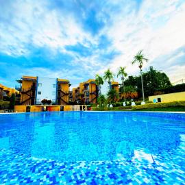 AA , piscinas, wifi, zonas comunes hermosas
