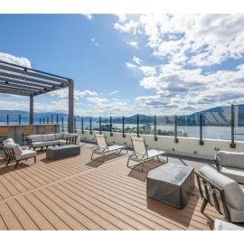 Lakeview and Mountain Downtown Kelowna with Rooftop and EV Parking