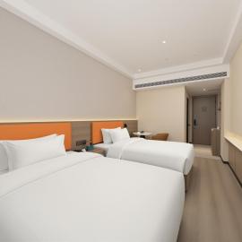Chaoman Hotel - Changbai Mountain West Station Songjiang Market Branch, hotel en Xinancha