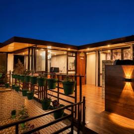 Aroha Hills 2BHK Mountain Retreat in Dharamshala, hotel in Dharmsāla
