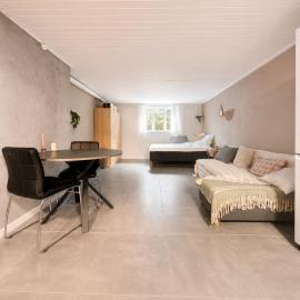 Quiet and charming studio apartment โรงแรมในวายเล