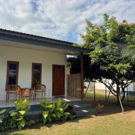 JHOB Surf Stay, hotelli kohteessa Maluk