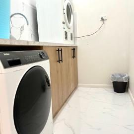 Affordable Comfy Rooms Near Trains with Free Parking in Noble Park, hotel a Noble Park