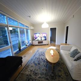 Spacious villa in Sörby โรงแรมในเยฟเลอ