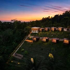 Capsul Jatiluwih - Forest View Capsules near Jatiluwih Rice Terraces, hotel u gradu Jatiluwih