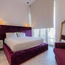 4 Elemental Living Suites - Nea Moudania Halkidiki, hotel in Nea Moudania
