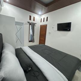 Ej house, hotel Blahbatu városában