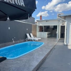 Casa com Piscina