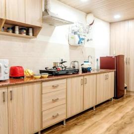 Mountain Escape 2 BHK flat 1km from Mall Road, hotel in Mussoorie