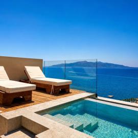 Helia Hotel Suites & Penthouses at Santa Bay, hotelli kohteessa Sarandë