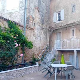 Charming house, hotell sihtkohas Montbron