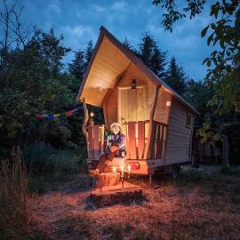 Walnussnest - Tiny House im Grünen, hotel em Bäbelin