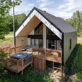Le Fairway 42 Piscine Spa & Golf, hotel in Saint-Basile