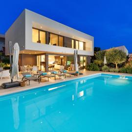 Villa LUXOR with heated pool