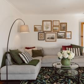 Stylish 3BR Walk to Town