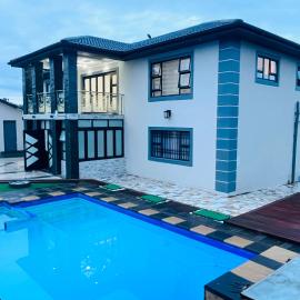 Kumnandi Modern Suite