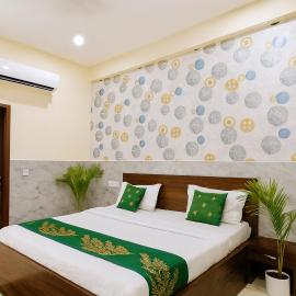 Hotel Regal Delight Star Taj - Best Rated Area #hygienic and Affordable Rooms, Check in Guarantee,Near Taj mahal