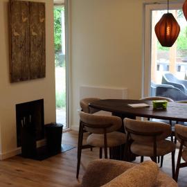 zen-bungalow no 7 met boskas sauna and hottub, hotel a Rheezerveen