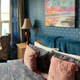 Rooms in City House nr Light Stadium