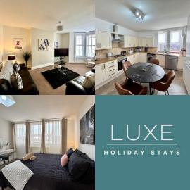Ocean Apartment, Spacious 5 bedroom holiday home, hotel in Whitley Bay