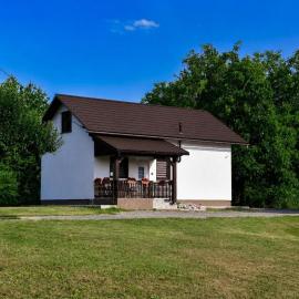 Guesthouse Spektar, hotel v destinaci Irinovac
