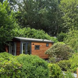 Chalet Kip & Geit incl Sauna & Jacuzzi、Heinoのホテル