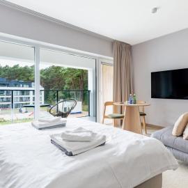 Seaside Baltic Studio with Pool by StayFirst，位于卢克钦的酒店