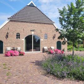De Oranjehoeve, hotel a Holthone